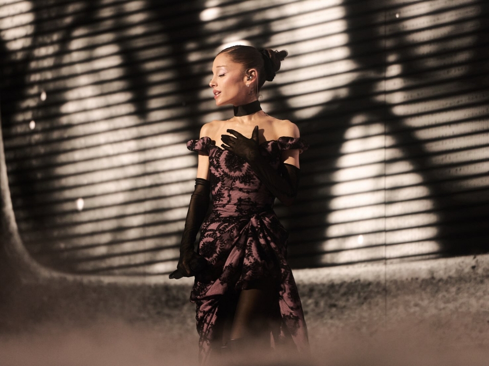 Ariana Grande tạm ngưng hoạt động ca nhạc từ tháng 9/2026