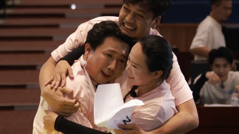 Trấn Thành “hóa xe nước mía” vắt cạn cột hơi trong tập 3 Running Man