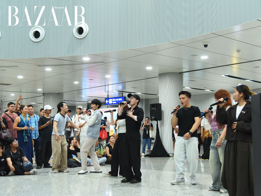 Broadway at the Metro biến ga metro Bến Thành thành sân khấu nhạc kịch