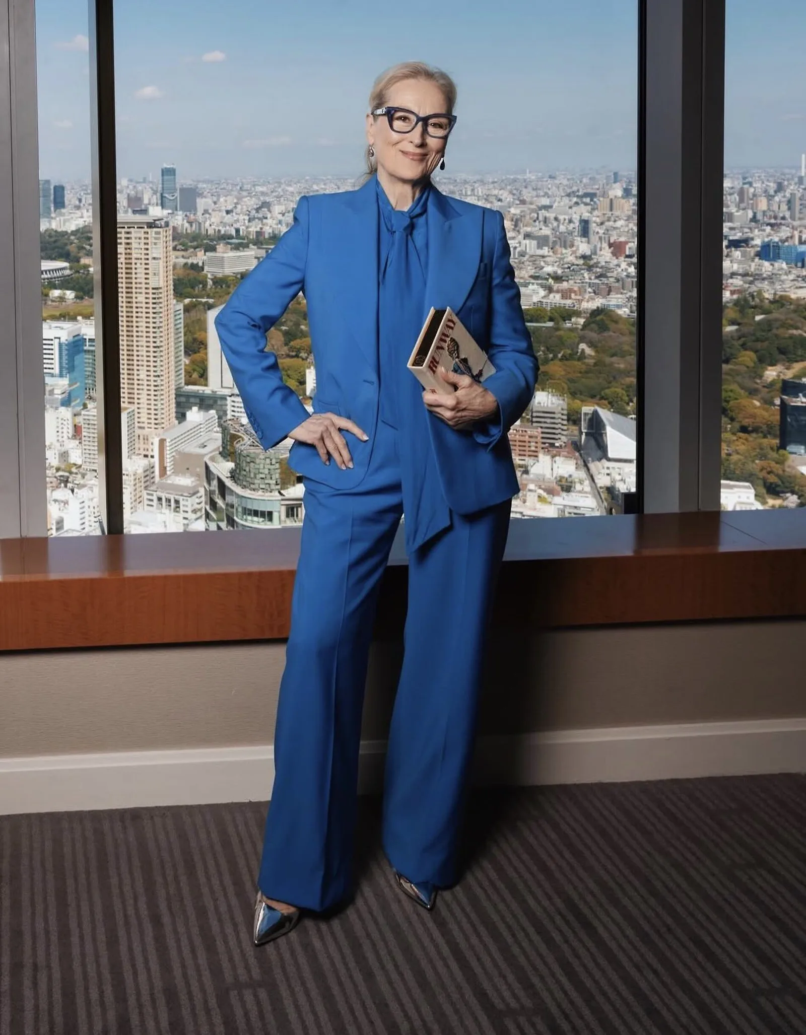 Suit xanh Cerulean Alexander McQueen