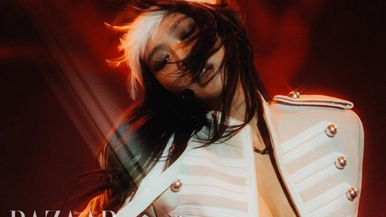 Outfit Lollapalooza 2026 và hình xăm dự báo gì về album mới của Jennie?