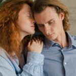 8 điều bạn nên làm để hỗ trợ tinh thần cho nửa kia