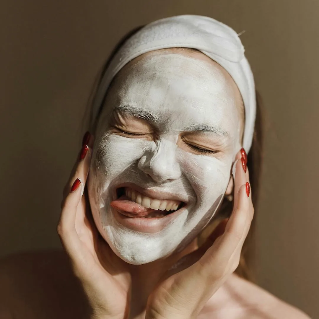 Thói quen làm đẹp buổi tối - làm sạch kép, đắp mặt nạ