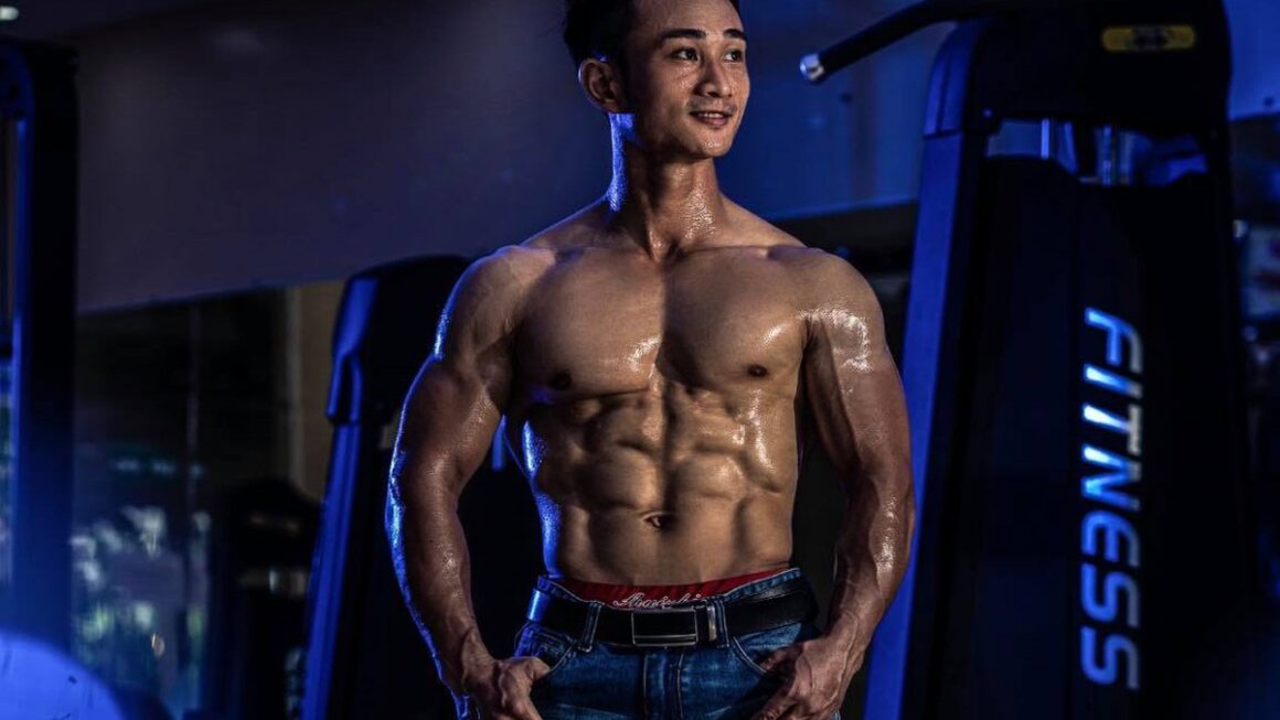 Tập luyện cùng VĐV: Những bài tập bụng ngay tại nhà, hỗ trợ đánh bay đống mỡ thừa sau Tết