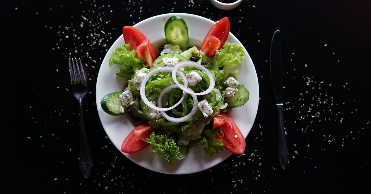 Lợi ích sức khỏe khi ăn salad thường xuyên
