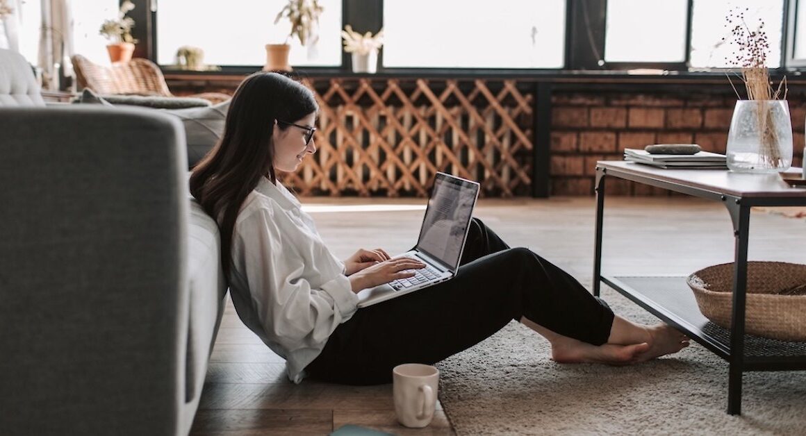 Nghệ thuật sống của một “homebody”: Ở nhà mà không cô đơn