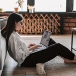 Nghệ thuật sống của một “homebody”: Ở nhà mà không cô đơn