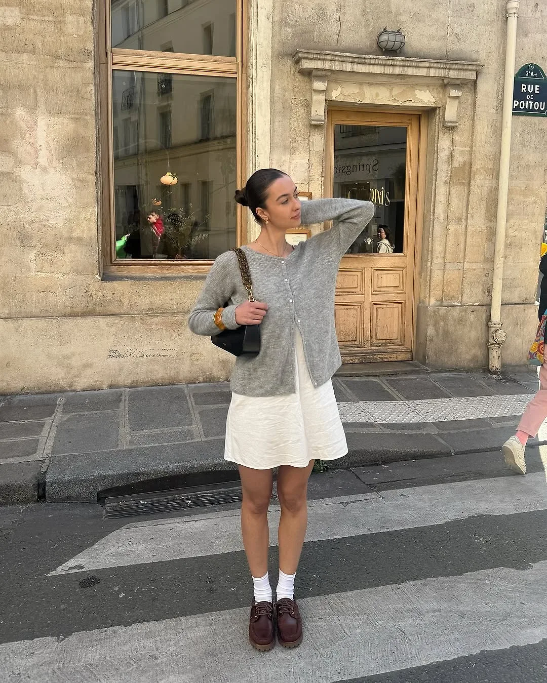 Váy ngủ và cardigan