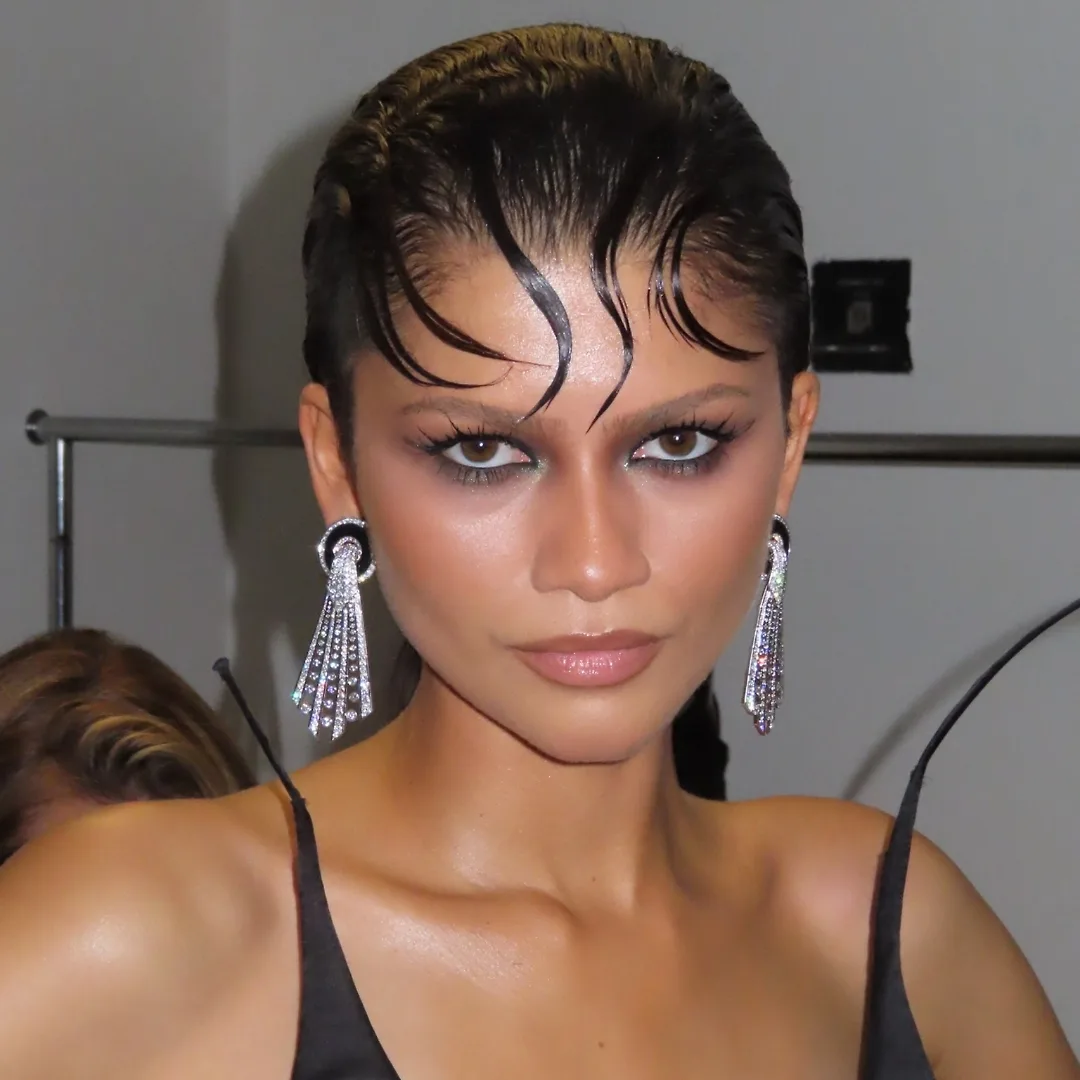 Hình ảnh Zendaya cùng kiểu trang điểm dự buổi công chiếu Spider-Man: Brand New Day tại Los Angeles.